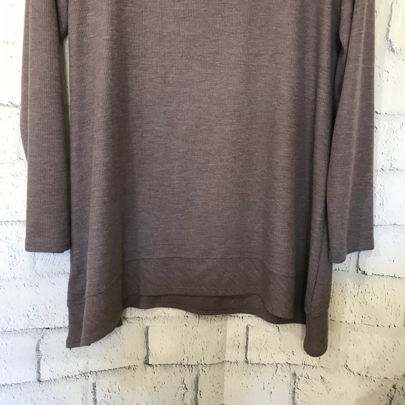 LOGO by Lori Goldsmith  Size Large Sweater Purple - Picture 7 of 8